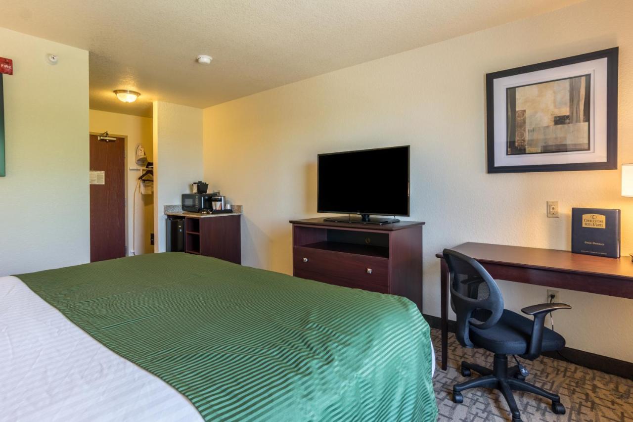 Cobblestone Inn & Suites - Lakin מראה חיצוני תמונה