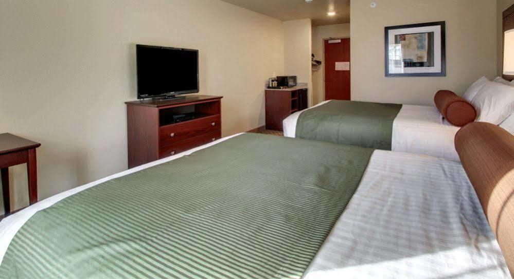 Cobblestone Inn & Suites - Lakin מראה חיצוני תמונה