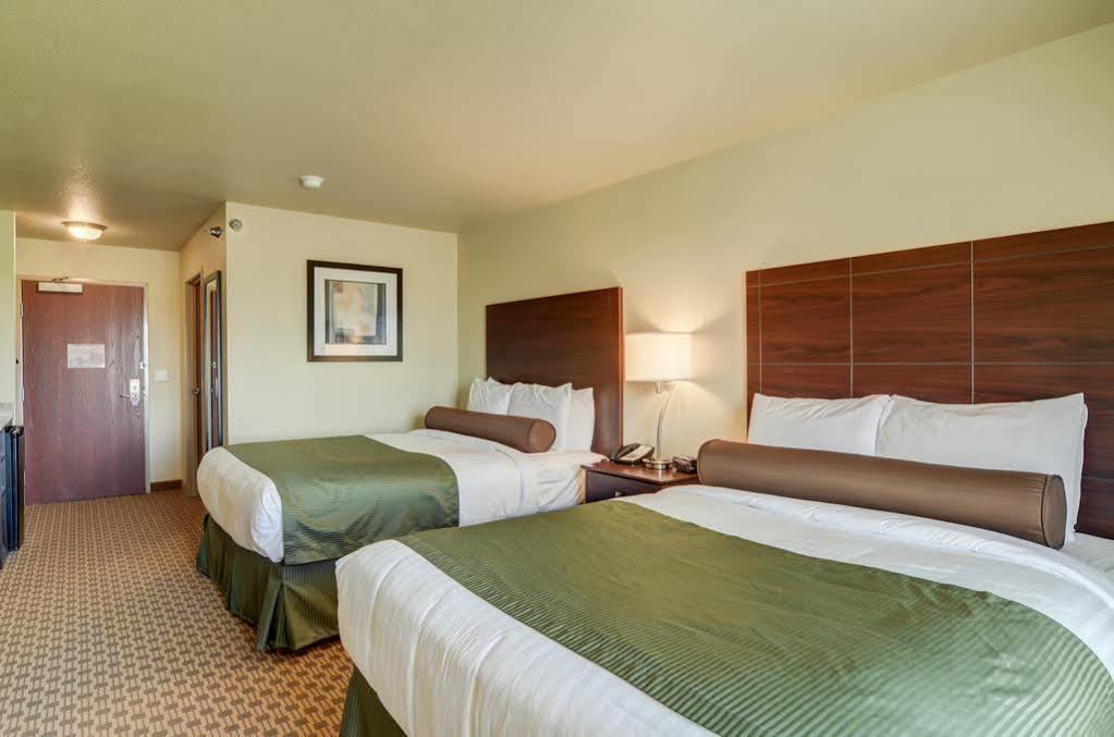 Cobblestone Inn & Suites - Lakin מראה חיצוני תמונה