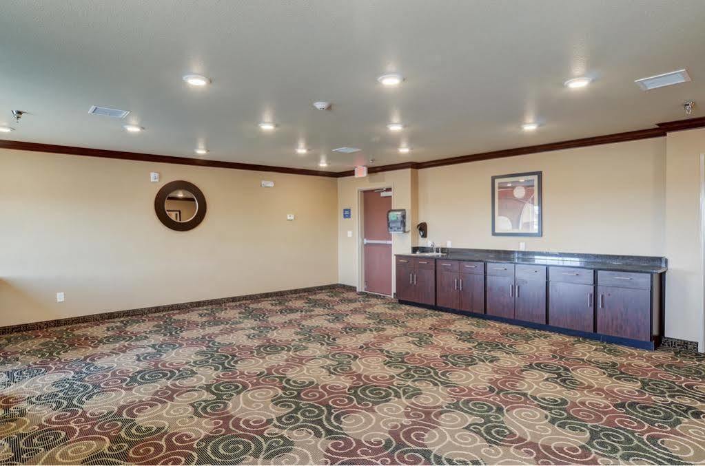 Cobblestone Inn & Suites - Lakin מראה חיצוני תמונה