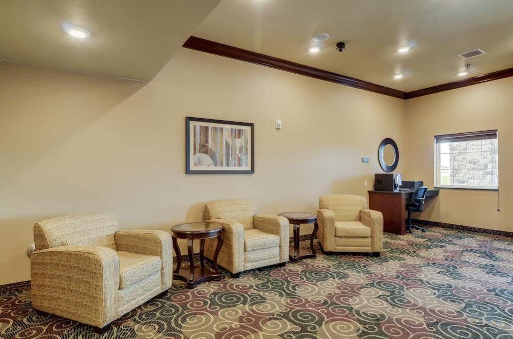 Cobblestone Inn & Suites - Lakin מראה חיצוני תמונה