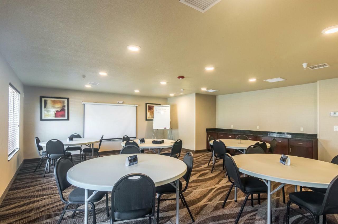 Cobblestone Inn & Suites - Lakin מראה חיצוני תמונה