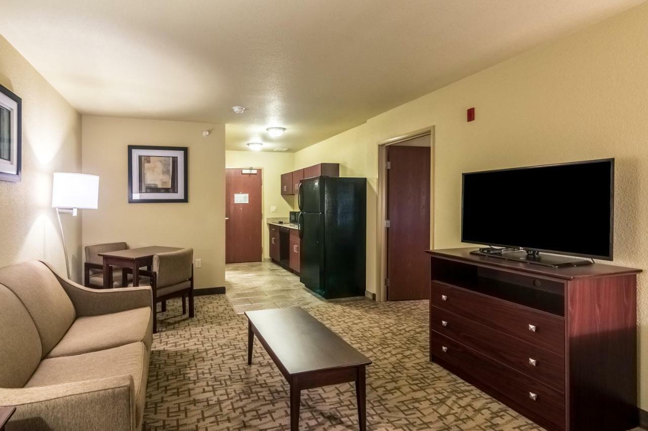 Cobblestone Inn & Suites - Lakin מראה חיצוני תמונה