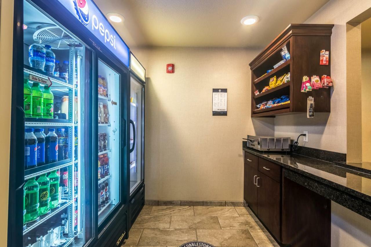 Cobblestone Inn & Suites - Lakin מראה חיצוני תמונה