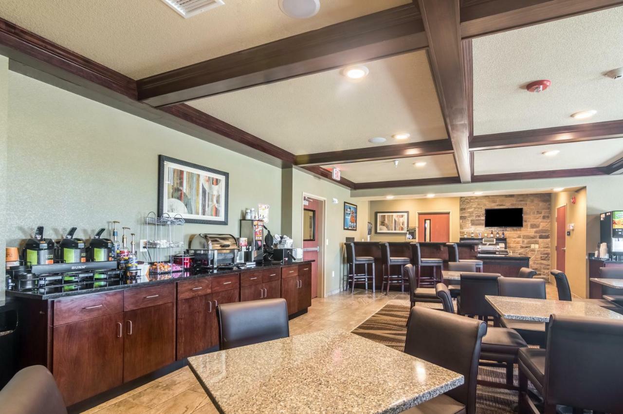 Cobblestone Inn & Suites - Lakin מראה חיצוני תמונה